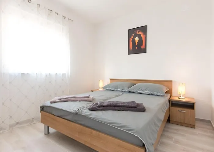 Apartament Dajana Pinezići